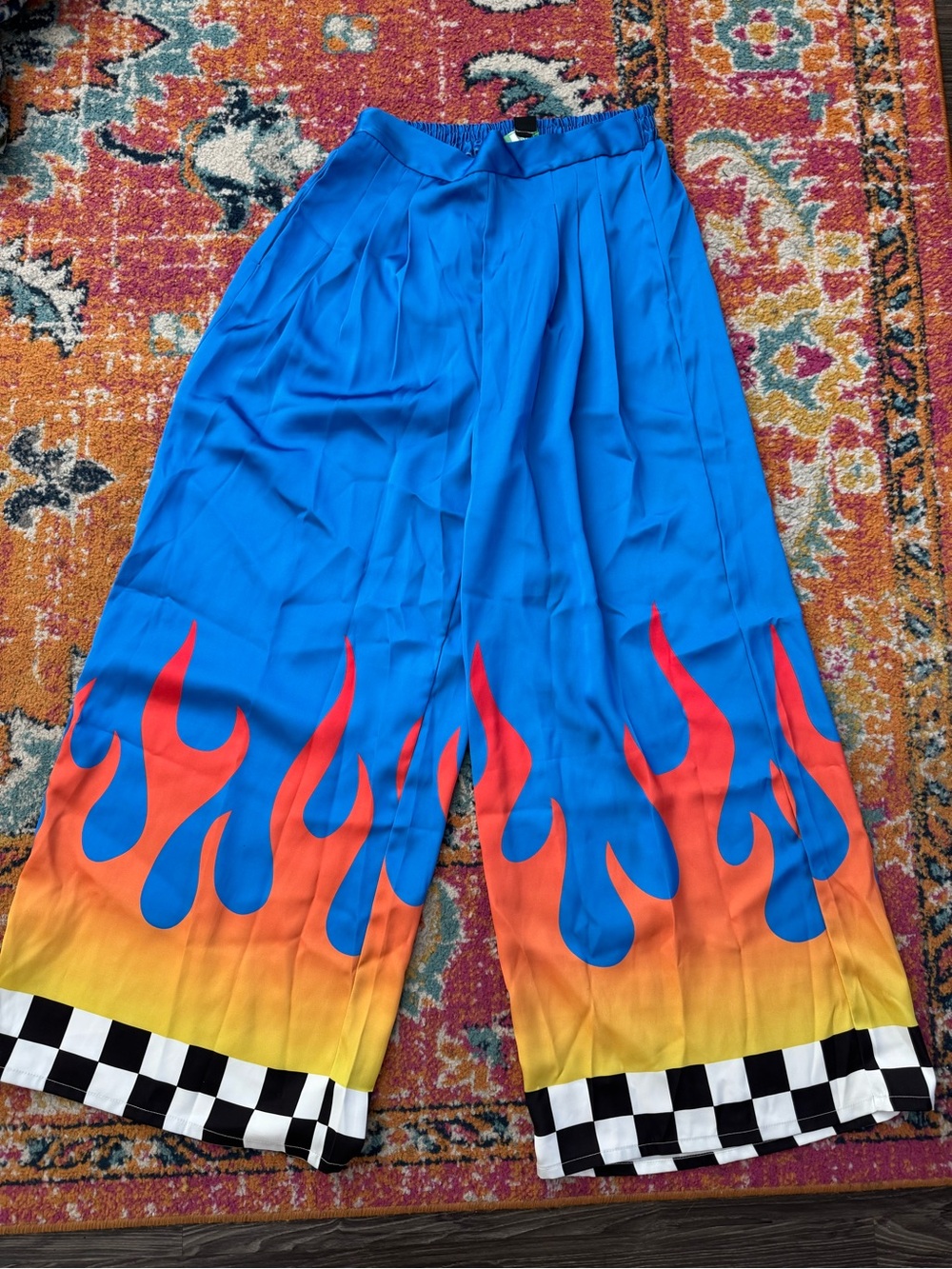 EmyAve Flame Set - Picture 2 of 2